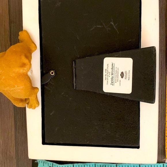 Bulldog Picture Frame - Picture 3 of 14